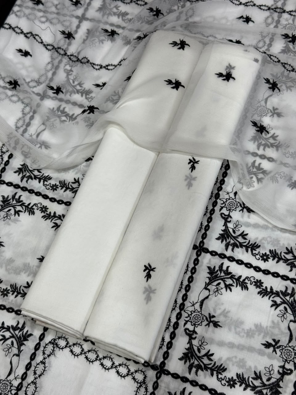 Bareeze 3PC Lawn
