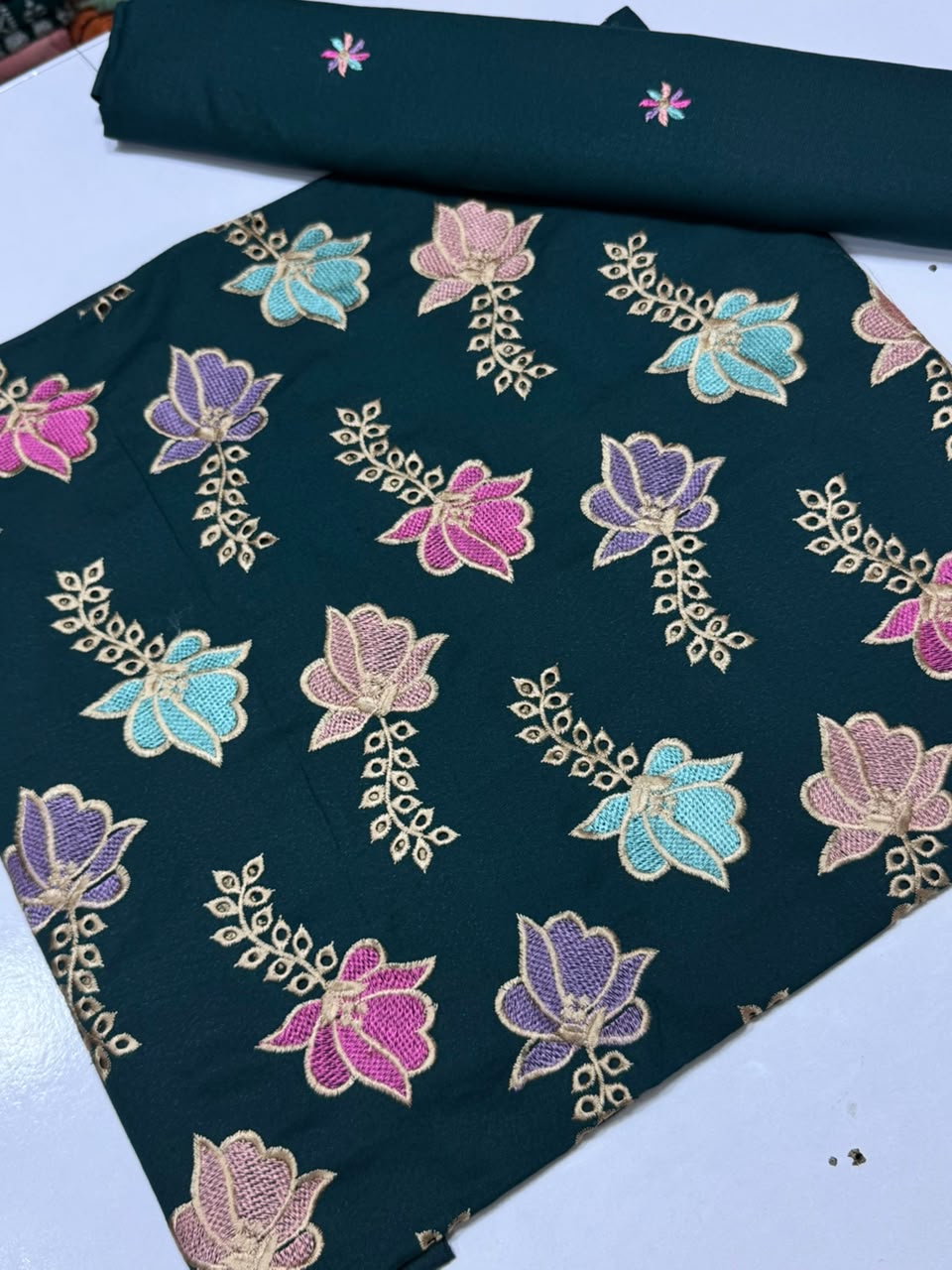 Bareeze karandi 3pc