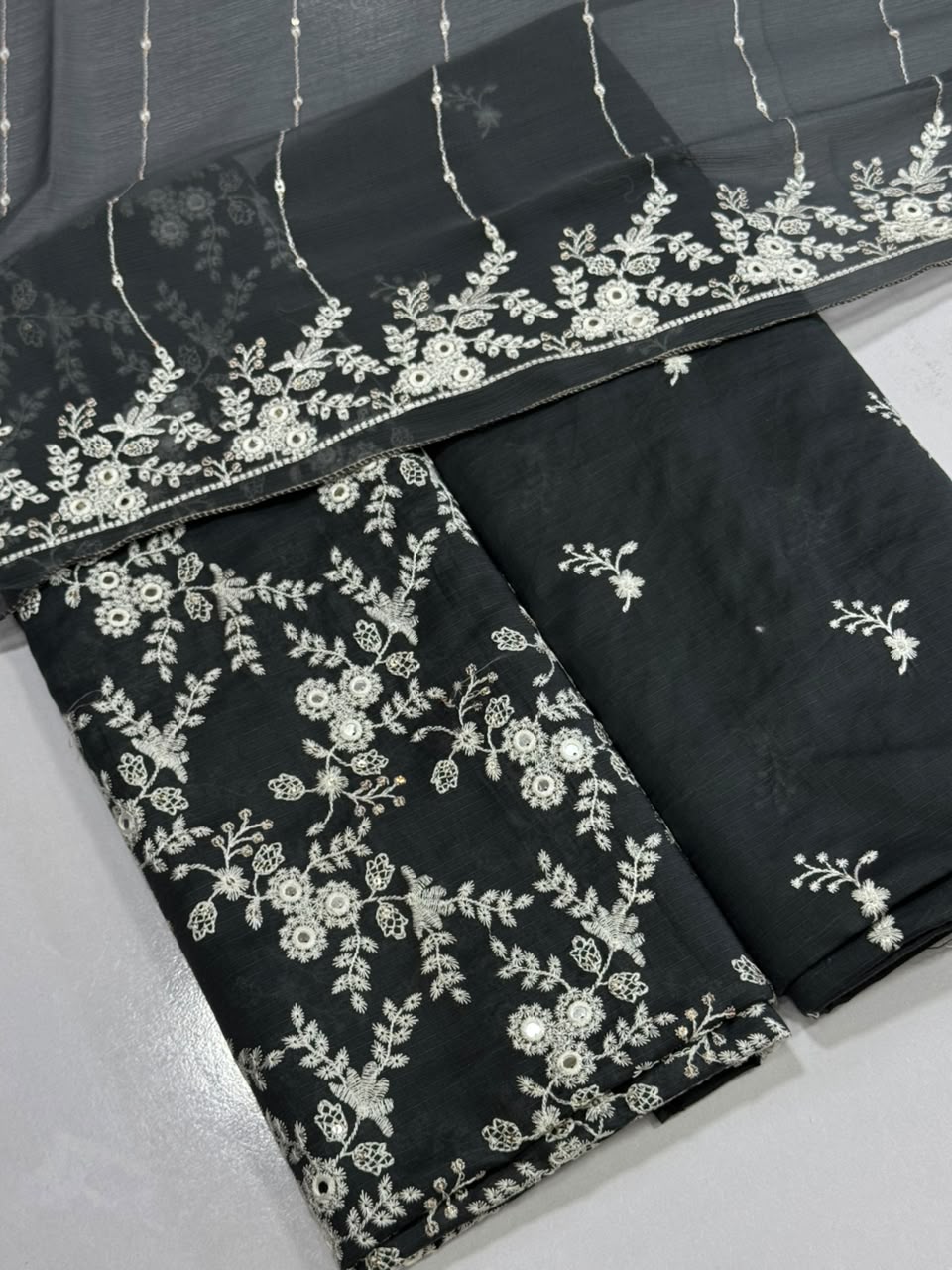 Bareeza 3pc Lawn